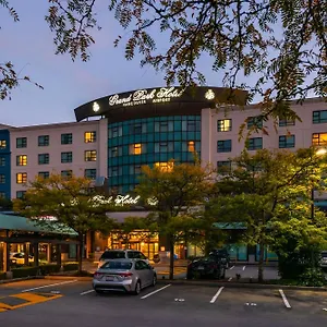 Grand Park Vancouver Airport, Ascend Collection Richmond